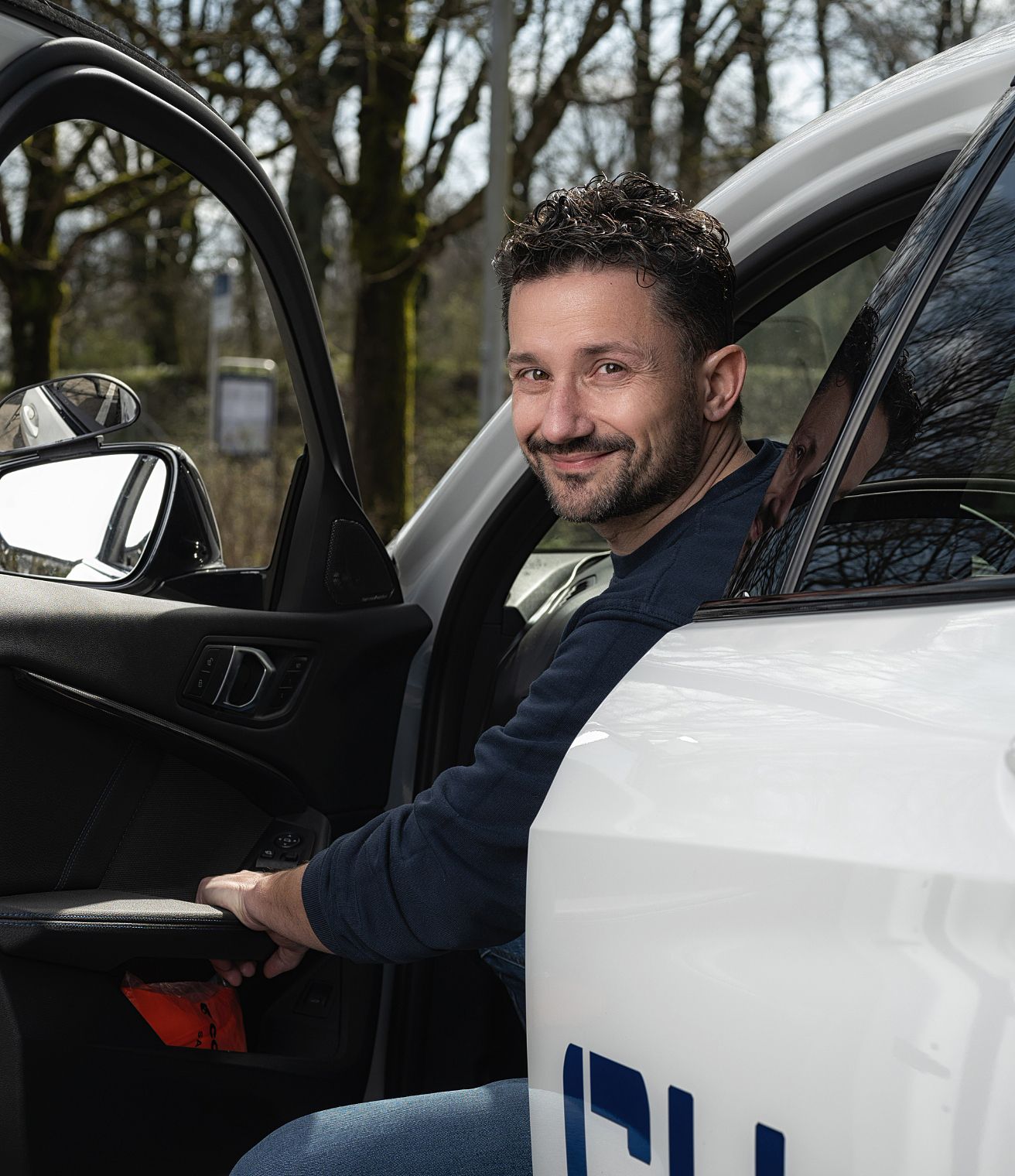 Mitarbeiter Marco von der Fahrschule SULI in Olten und Langenthal – Fachkundige Fahrstunden und persönliche Beratung.