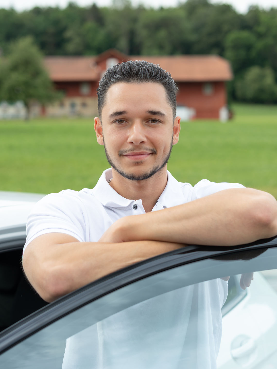 Rijad, Fahrlehrer aus Zürich, Fahrschule SULI – Deine professionelle Fahrausbildung